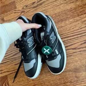 New Balance Men's Black and Gray 550 Sneakers